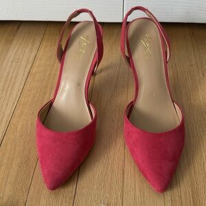 EUC Pink Suede Kitten Heels
